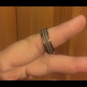 Ring, size 8